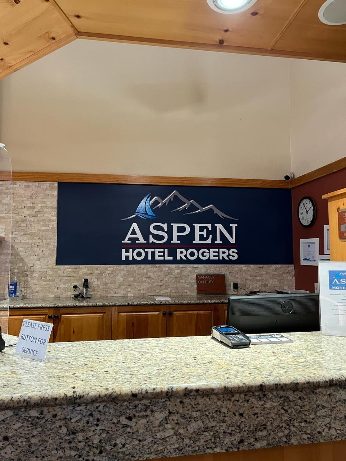 Aspen Hotel Rogers Formerly Americ Inn Eksteriør billede
